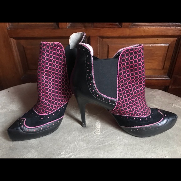 Poetic License Bootie Size 9 - Picture 2 of 9